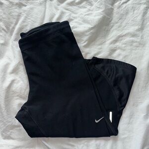 Nike Black Cropped Leggings Soft Stretchy Athletic Wear